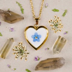 Srdíčkový medailonek s pomněnkou