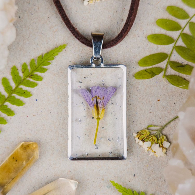 Průhledný náhrdelník s řeřišnicí - Barva: Stříbrná