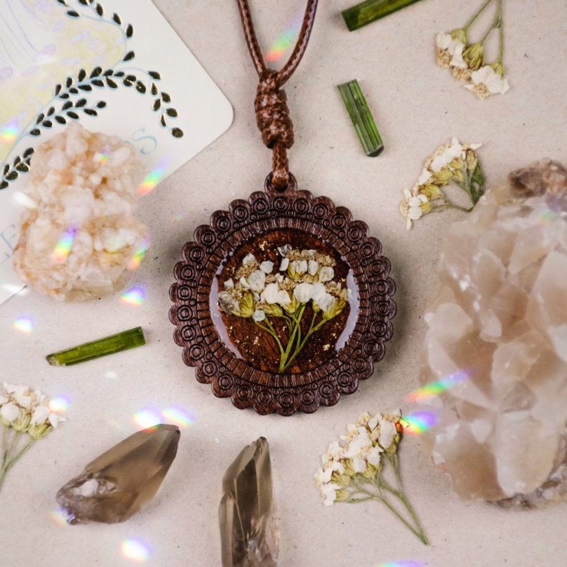 Wooden Necklace with Yarrow