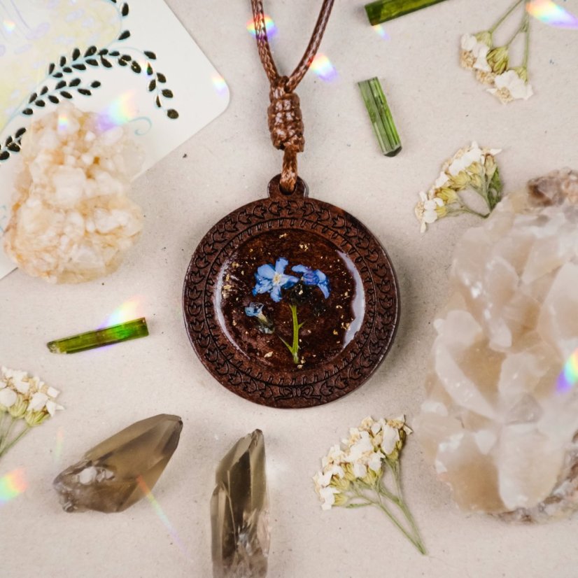 Wooden Necklace with Forget-Me-Not