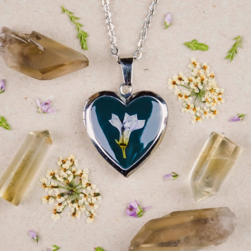 Heart Locket with Isotoma
